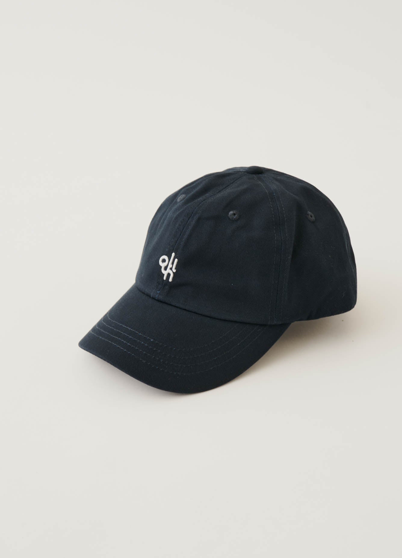 ollun logo cap