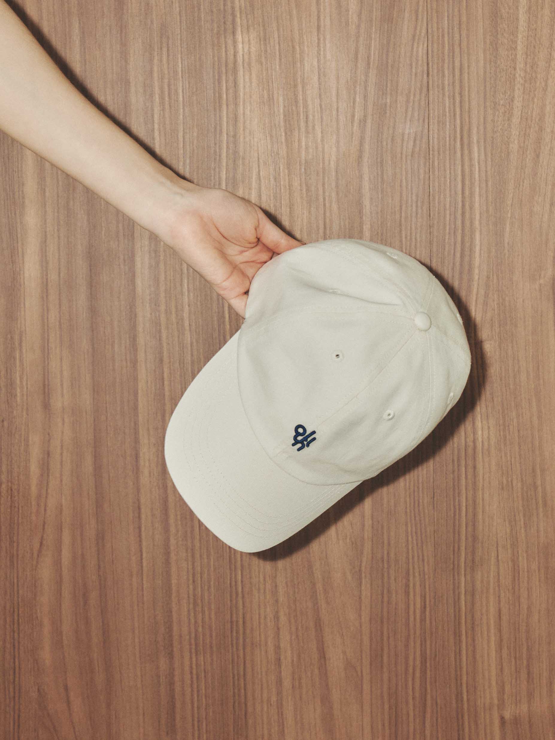 ollun logo cap