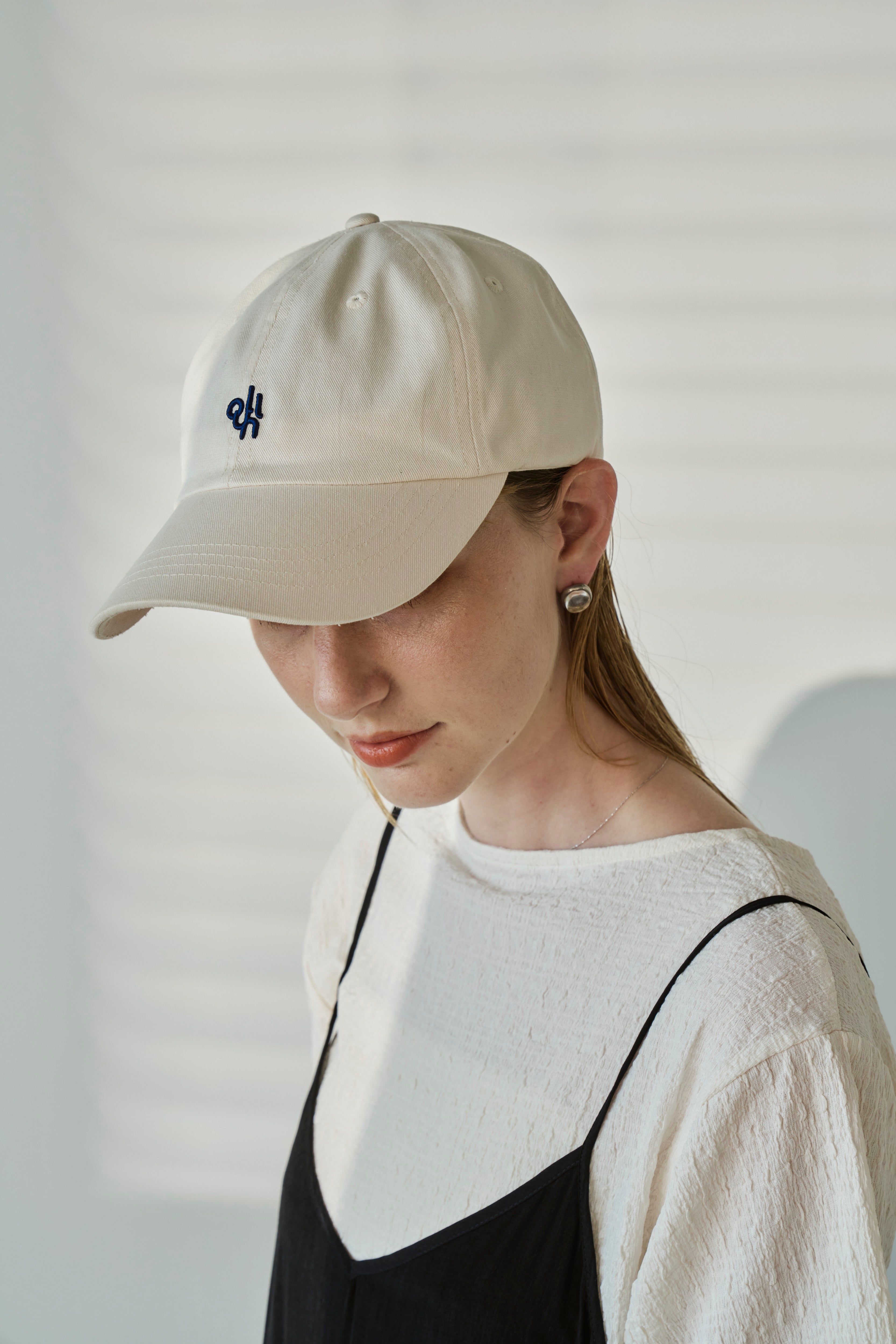 ollun logo cap